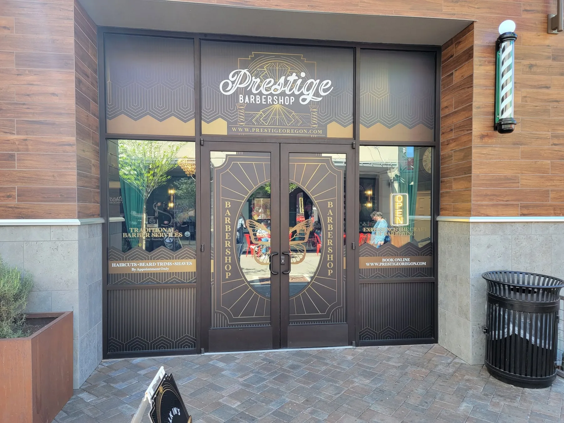 Professional commercial window cleaning for Rogue Valley businesses